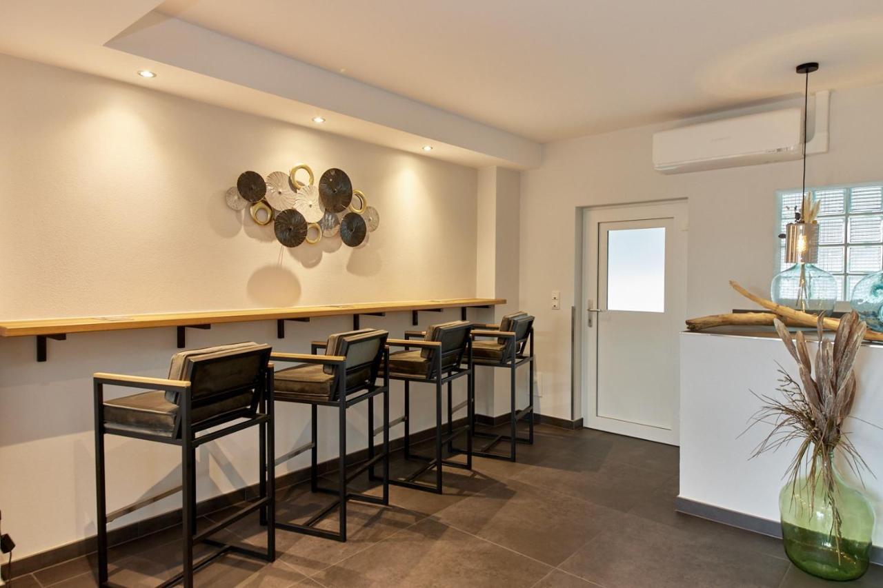 Moselhotel Weinhaus Simon 'Sauna'Restaurant'Eladesaeule Wintrich Exteriér fotografie