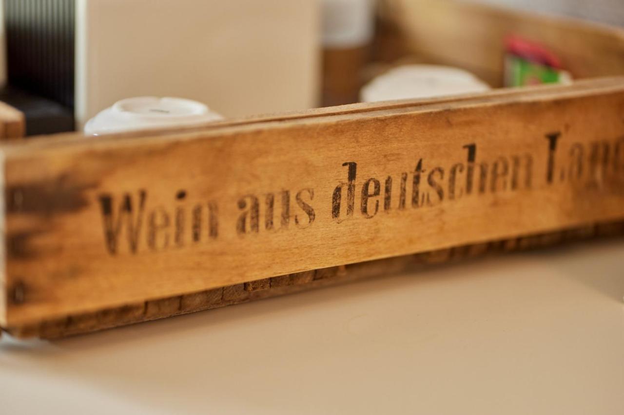Moselhotel Weinhaus Simon 'Sauna'Restaurant'Eladesaeule Wintrich Exteriér fotografie